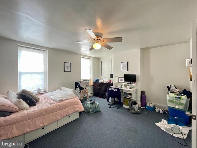 Building Photo - 416 N 31st St