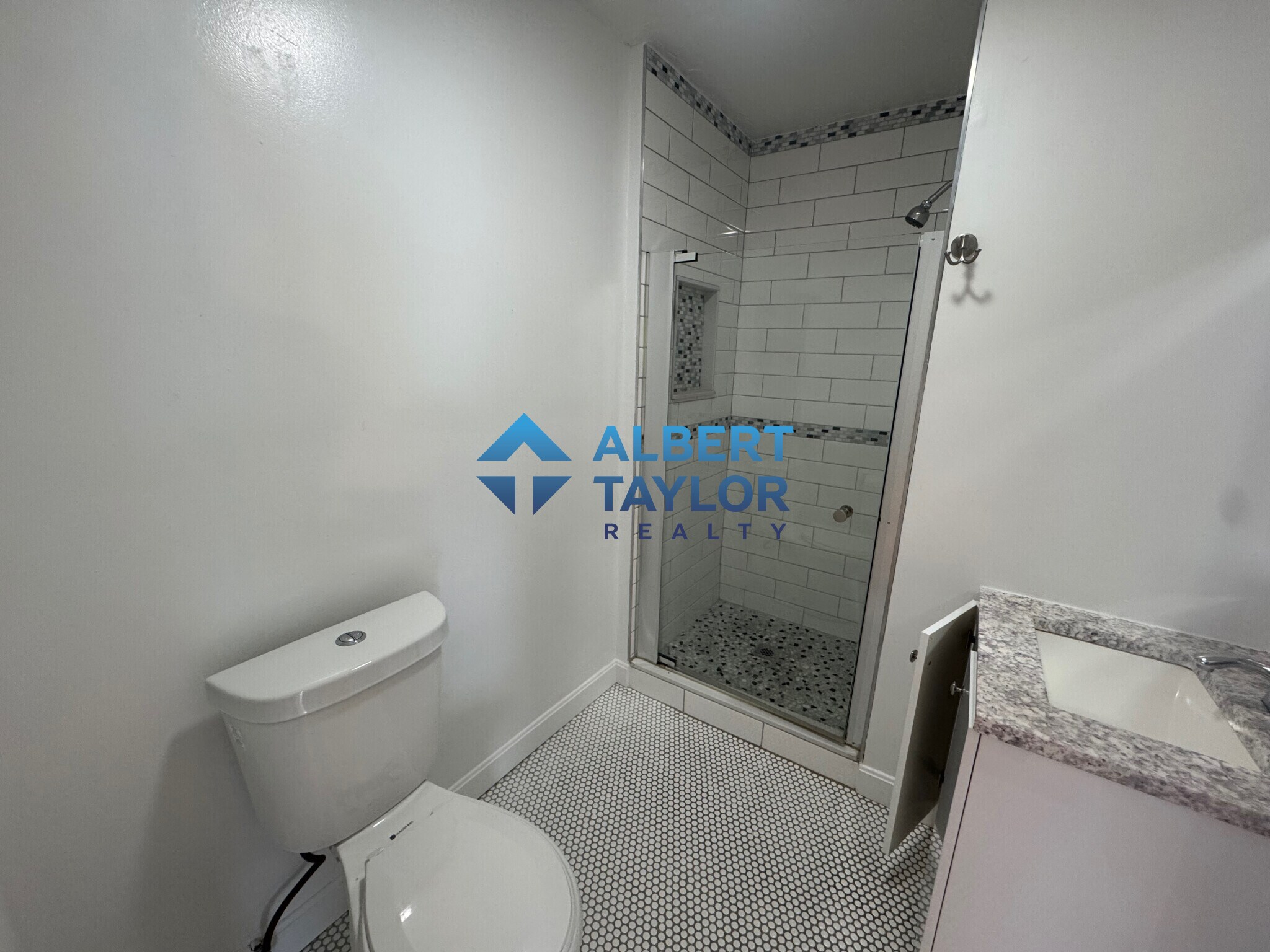 Building Photo - 1084 Dorchester Ave