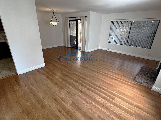 Building Photo - 28520 Vista Madera