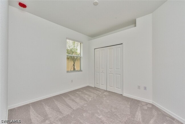 Building Photo - 2591 Vine Ave