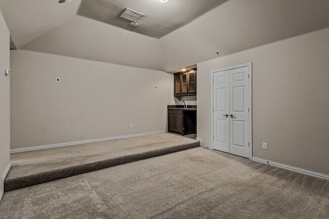 Building Photo - 14020 Sparrow Hill Dr