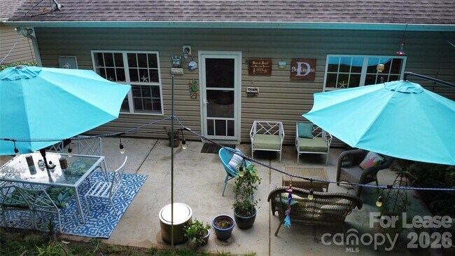 Building Photo - 9909 Adelie Ct