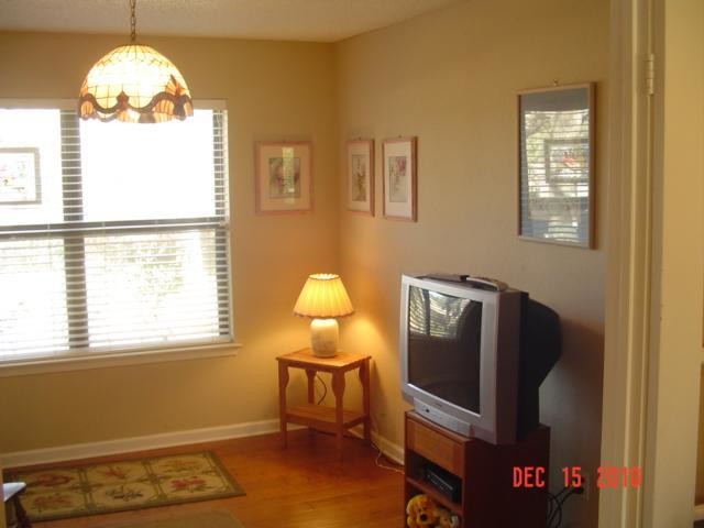 Building Photo - 10700 Hard Rock Rd