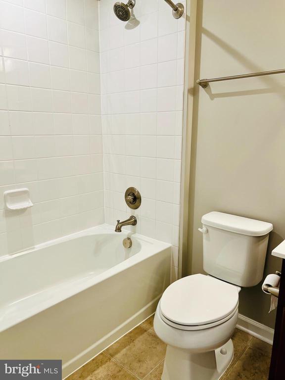 Building Photo - 6508 Walcott Ln