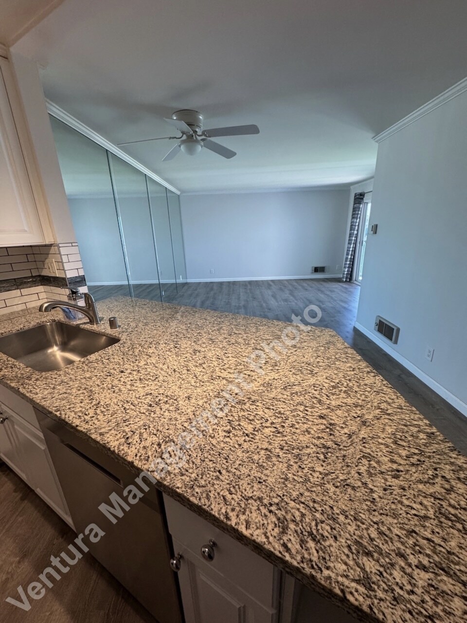 Building Photo - 2901 Peninsula Rd