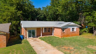 Building Photo - Midwest City Rent to Own!