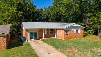 Building Photo - Midwest City Rent to Own!