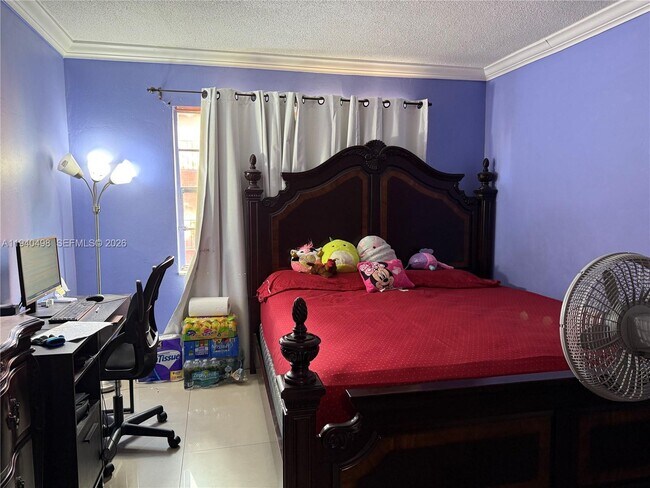 Building Photo - 495 NW 72nd Ave