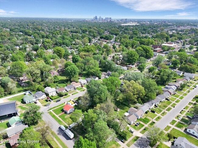 Building Photo - 1927 S 28th St