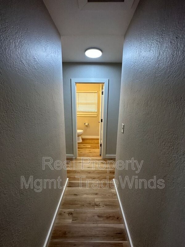 Building Photo - 1211 N Osceola Ave