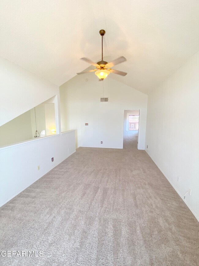 Building Photo - 4320 Loma Del Norte Dr