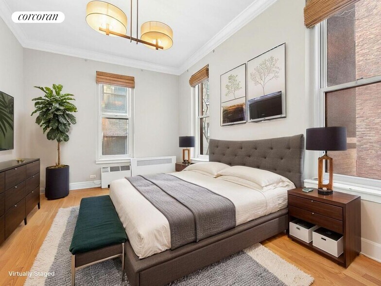 Building Photo - 59 E 75th St