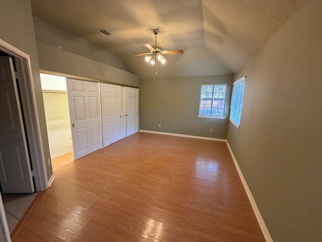 Building Photo - 5913 Shanghai Pierce Rd