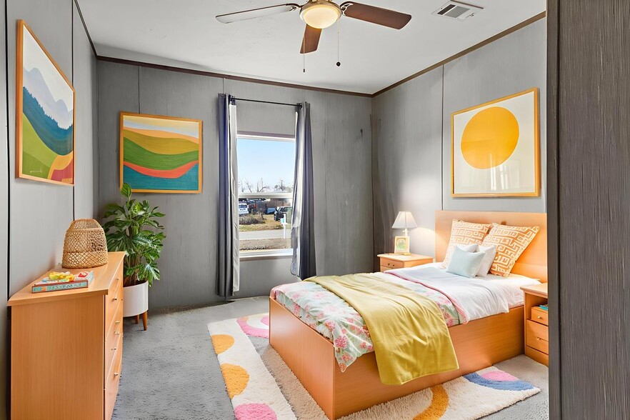 Building Photo - 134 N Larry Dr