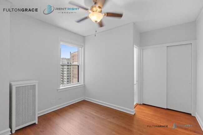 Building Photo - 534 W Stratford Pl