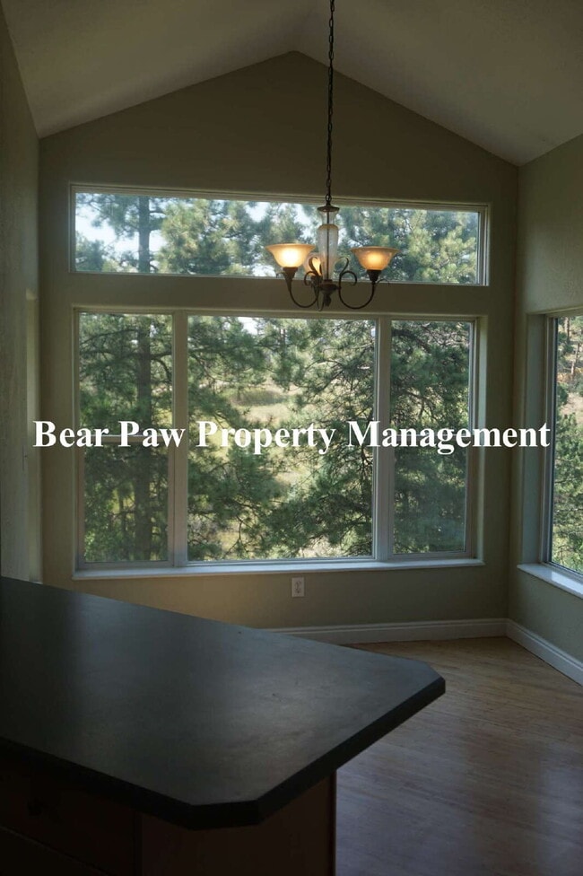 Building Photo - Great Mountain Home near Morrison!!