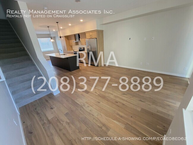 Building Photo - 2292 W Kootenai St