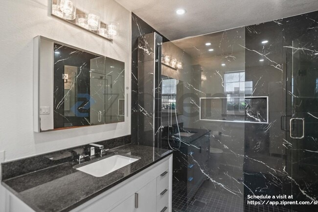 Building Photo - 38440 Farwell Dr