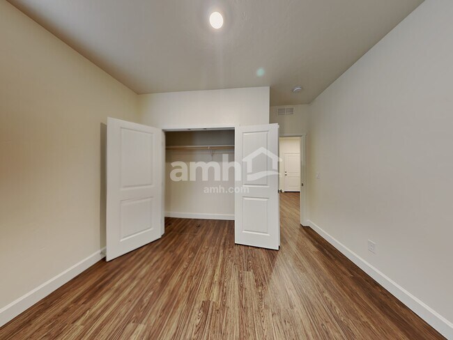 Building Photo - 5030 W White Ash Ct