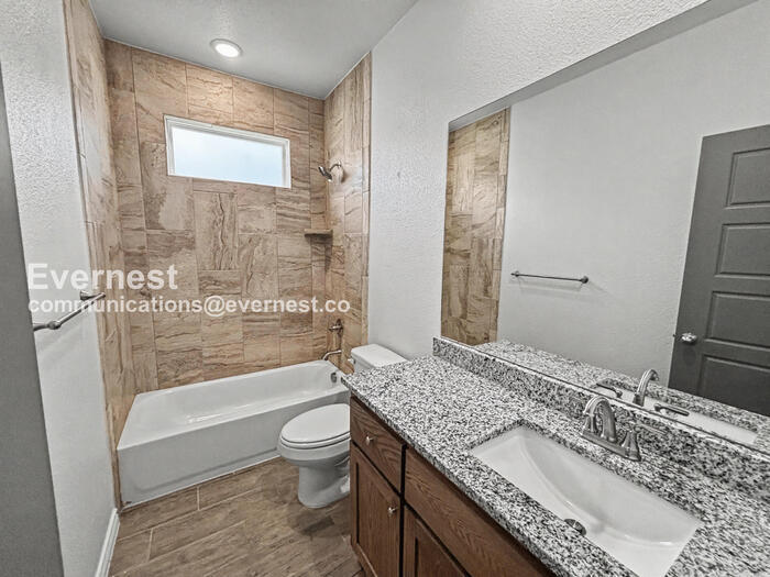 Building Photo - 737 Freedom Cir