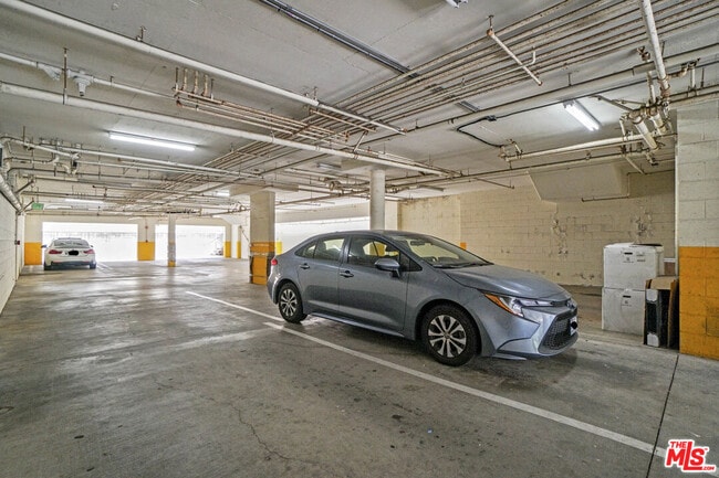 Building Photo - 1804 Camden Ave