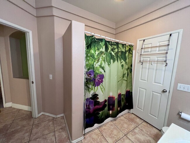 Building Photo - Wonderful 4 bedroom Single Story Murrieta Home for LEASE!