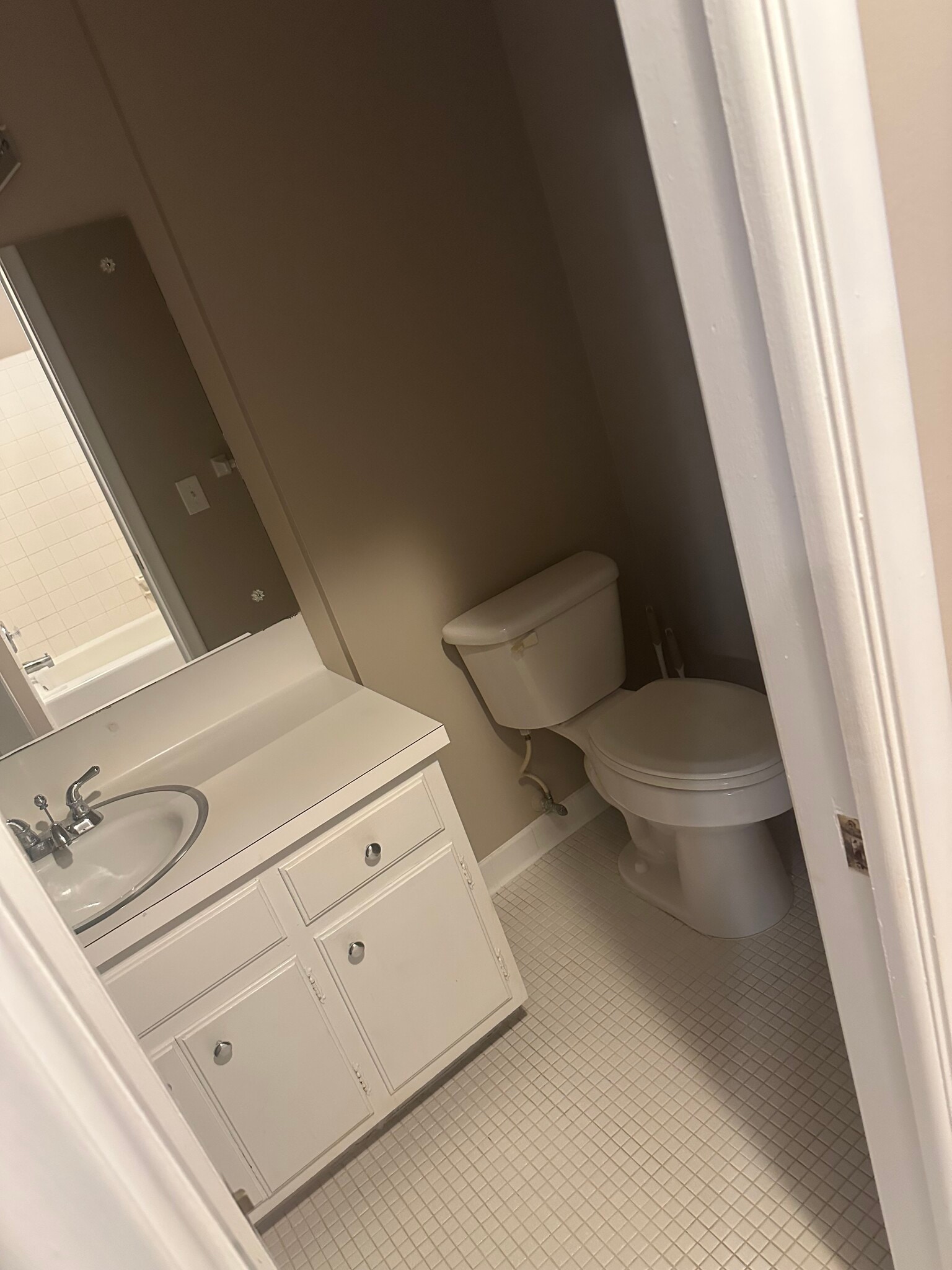 Building Photo - 5325 Territorial Rd