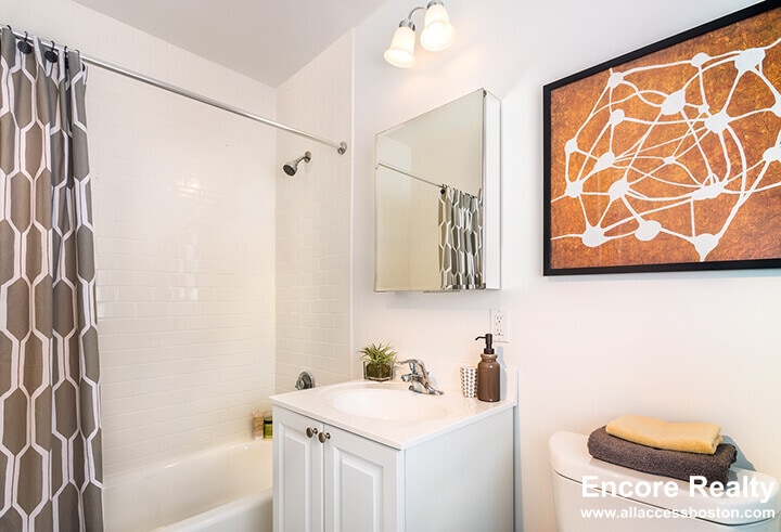 Building Photo - 148 Independence Dr