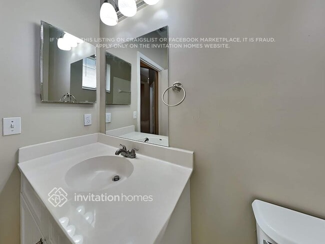 Building Photo - 5534 Lake Tern Pl