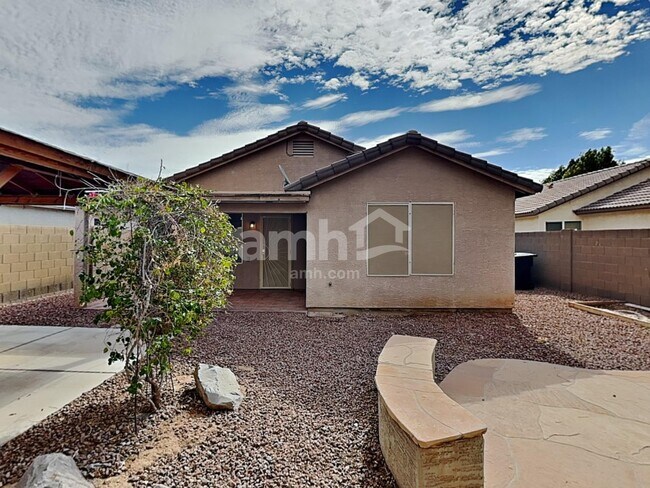 Building Photo - 3002 N 130th Ave