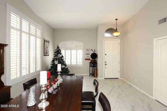 Building Photo - 15626 N 13th Ave