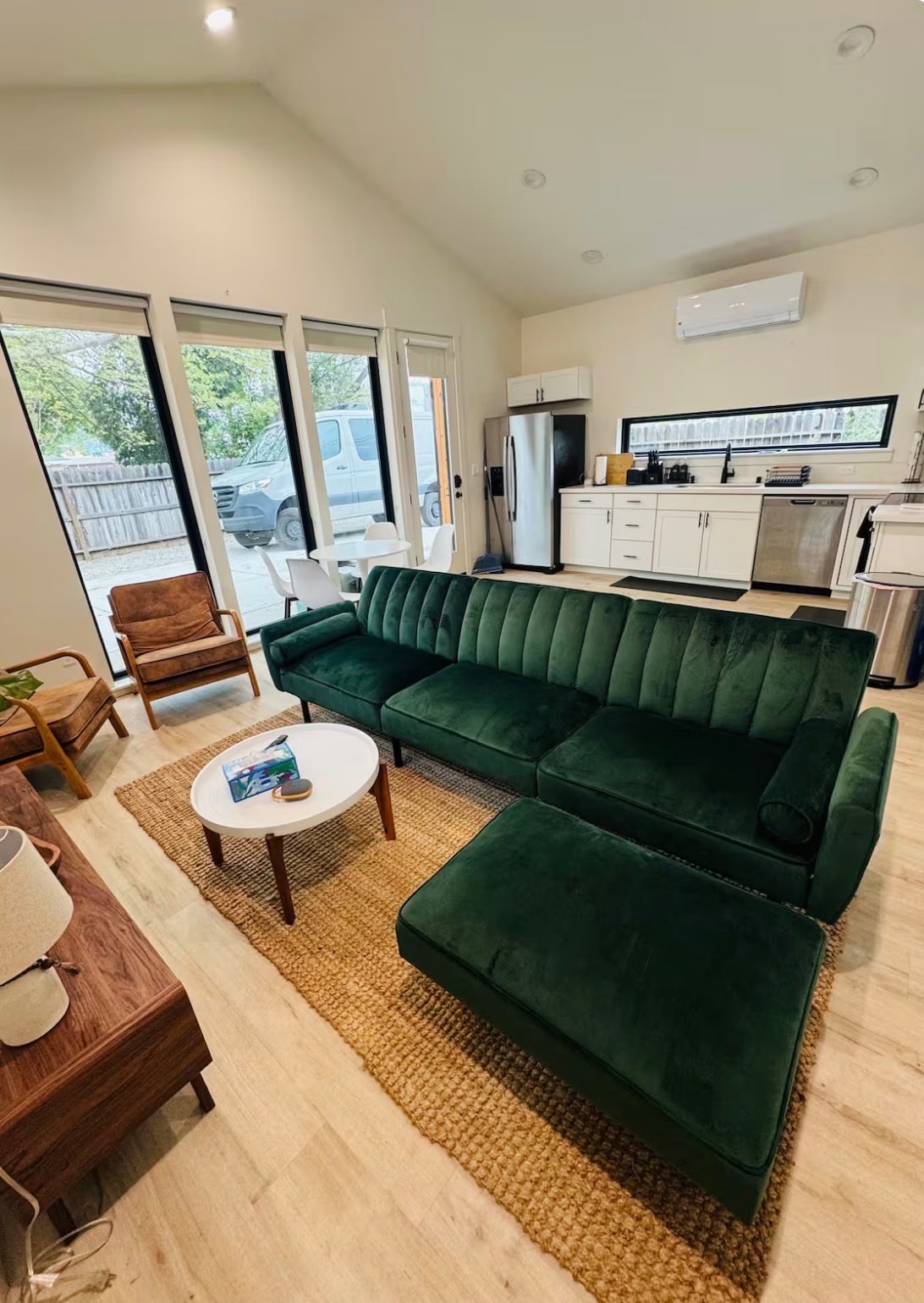 Building Photo - 717 Loma St