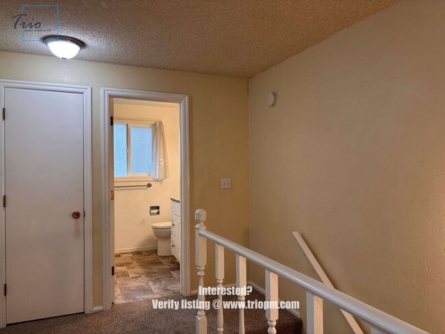 Building Photo - 1398 Corum Ave