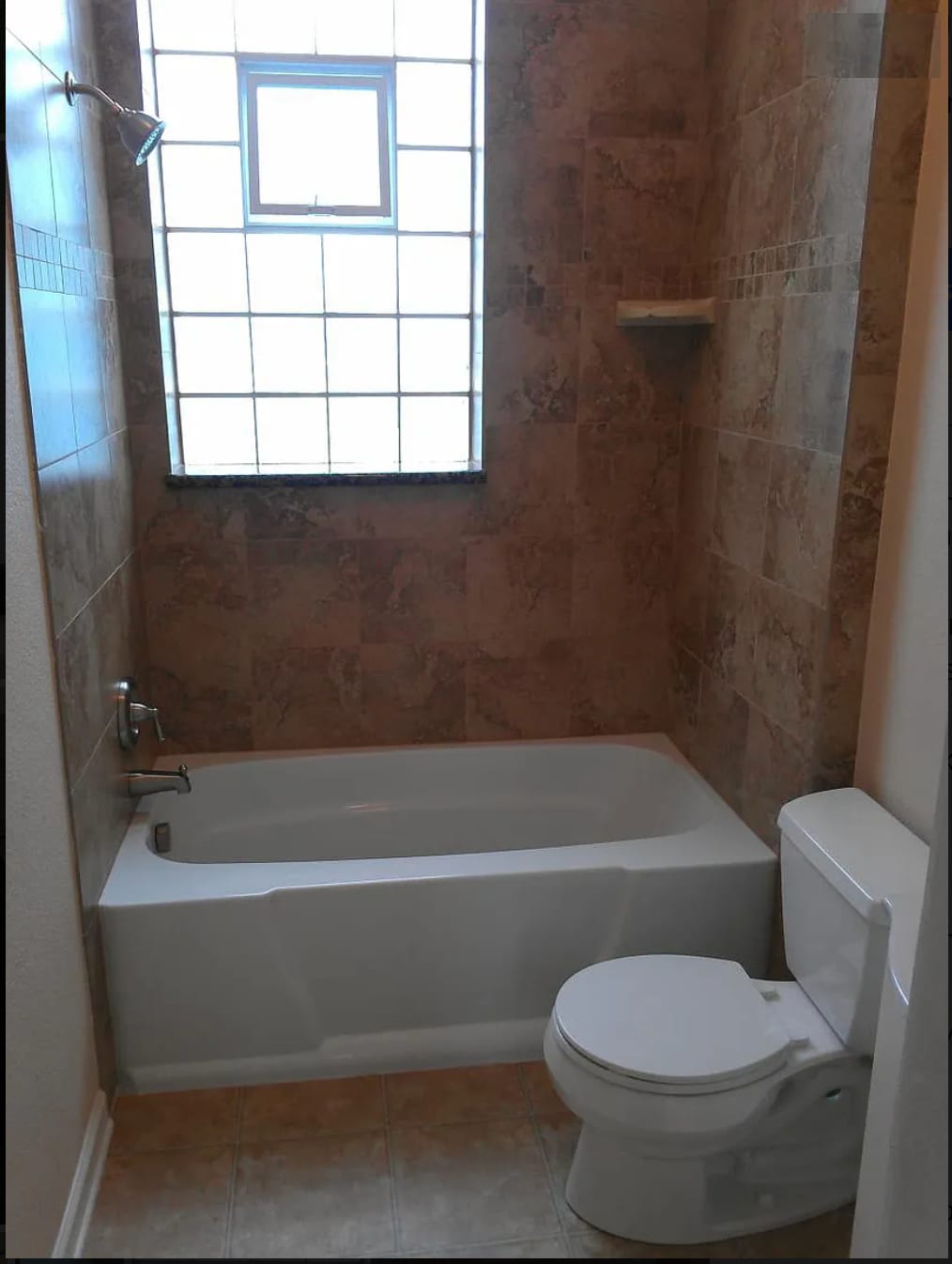 Bathroom - 2508 Decatur St