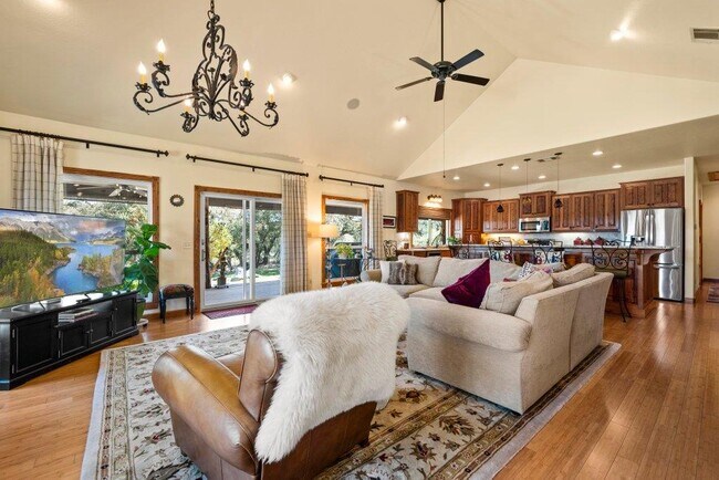Building Photo - 309 Ridge Oak Dr