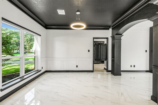 Building Photo - 11915 Helene Ct