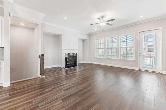 Building Photo - 5051 Pinckney Ln