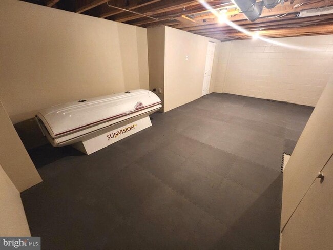 Building Photo - 236 Goshen Rd