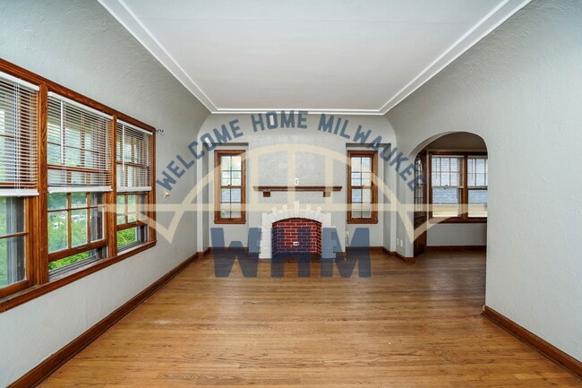 Building Photo - 3015 N 60th St