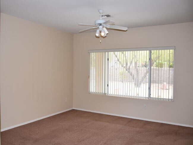 Building Photo - 1680 Fieldbrook St