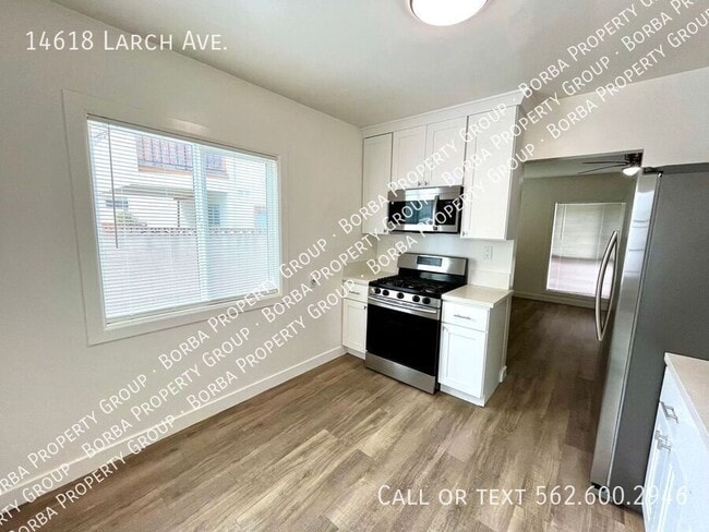 Building Photo - 14618 Larch Ave