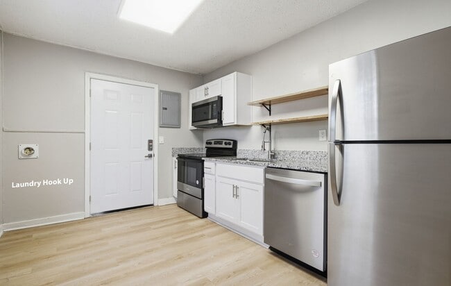 Building Photo - Renovated 2 Bedroom Jacksonville Heights Duplex Apartment