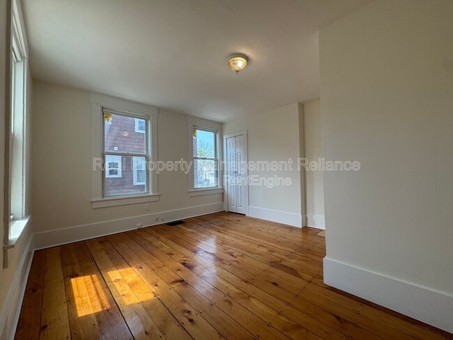 Building Photo - 36 Timson St