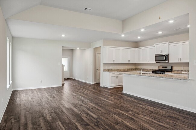 Building Photo - 15642 Honey Cv Dr