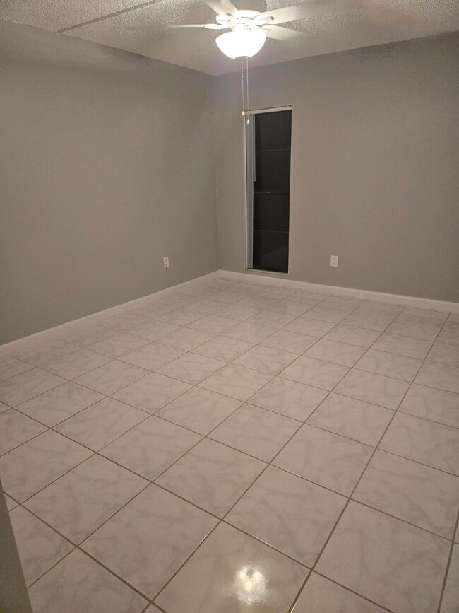 Building Photo - 4844 Alder Dr