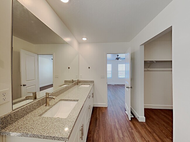 Building Photo - 6067 W Copperhawk Drive