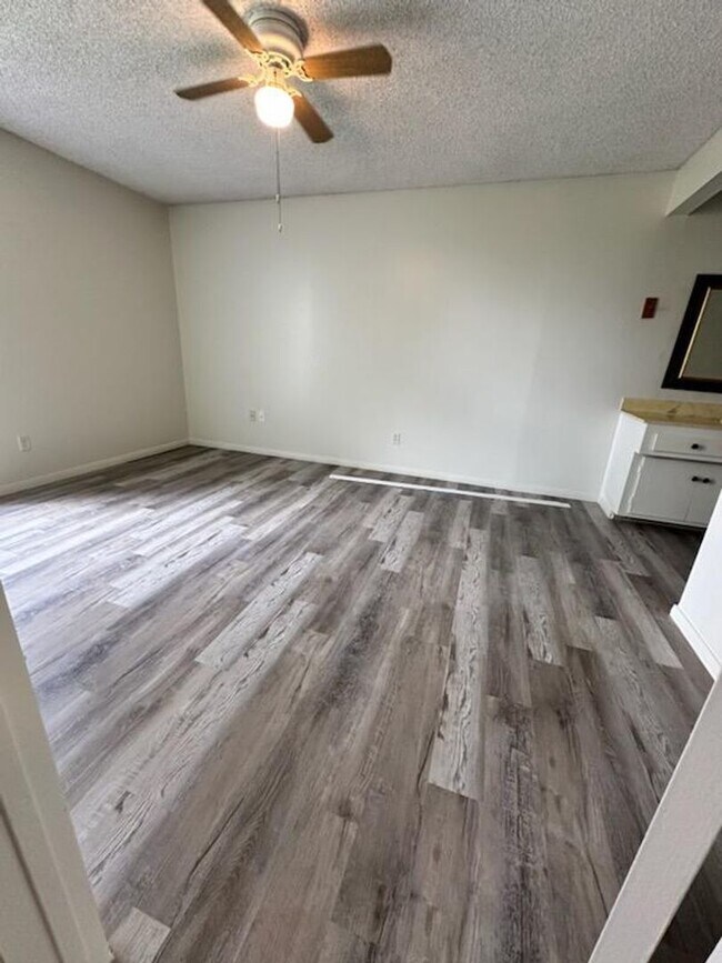 Building Photo - 2BD | 2BA Condo in Chula Vista