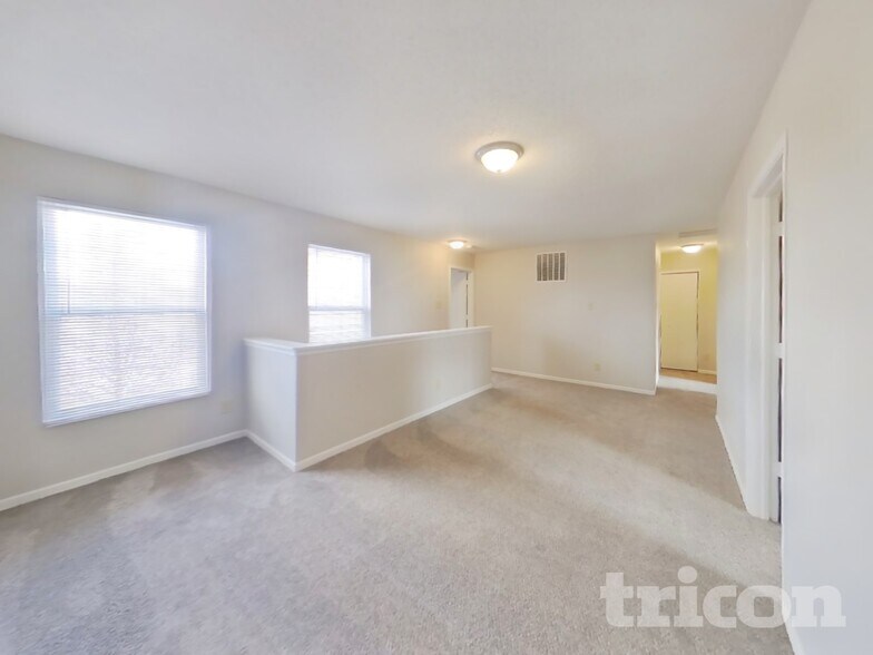 Building Photo - 7665 Mansfield Way