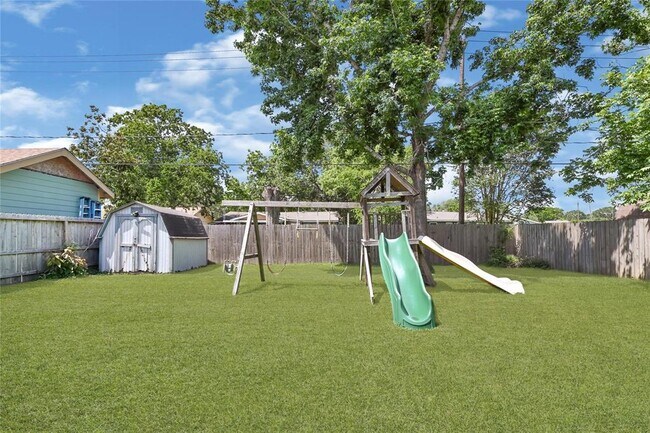 Building Photo - 3323 Suiter Way