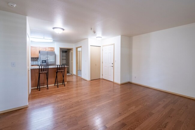 Building Photo - Town house in Post Falls